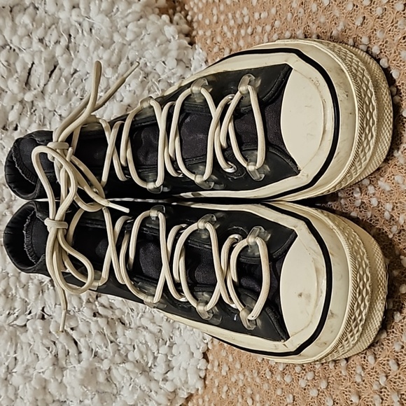 Converse Sneakers - Picture 2 of 15